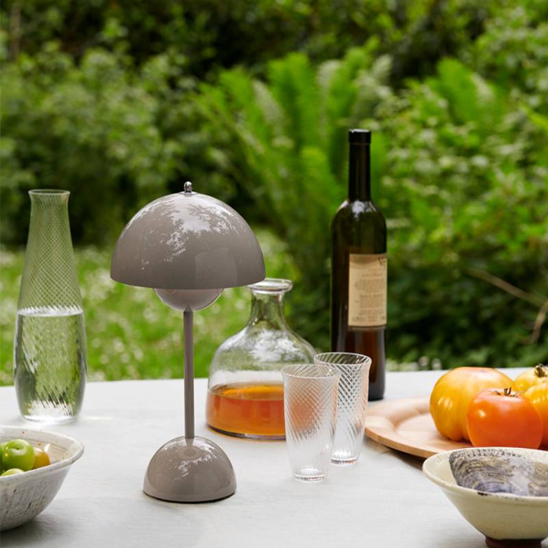 Astrid: The Bright Bud Lamp